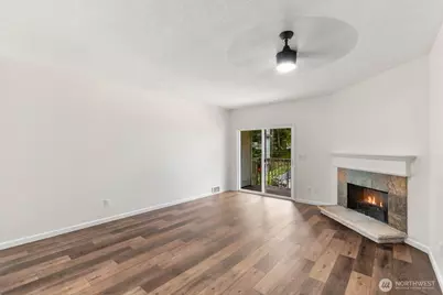 14475 NE 40th St #E202, Bellevue, WA 98007 - Photo 7