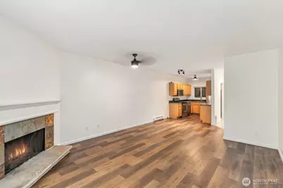 14475 NE 40th St #E202, Bellevue, WA 98007 - Photo 9