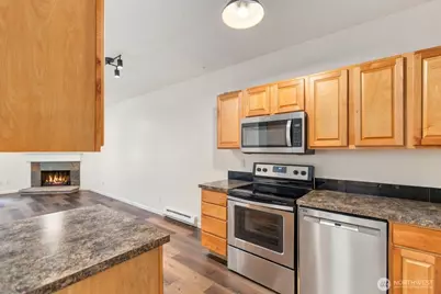 14475 NE 40th St #E202, Bellevue, WA 98007 - Photo 13