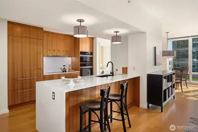 500 106th Avenue NE #1313, Bellevue, WA 98004 - Photo 5