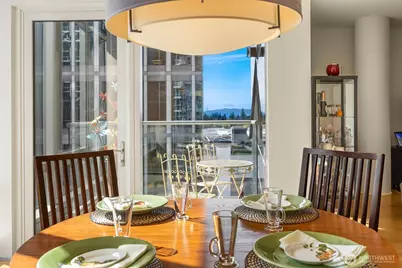 500 106th Avenue NE #1313, Bellevue, WA 98004 - Photo 11