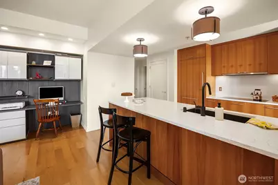 500 106th Avenue NE #1313, Bellevue, WA 98004 - Photo 15
