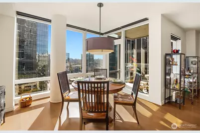 500 106th Avenue NE #1313, Bellevue, WA 98004 - Photo 9