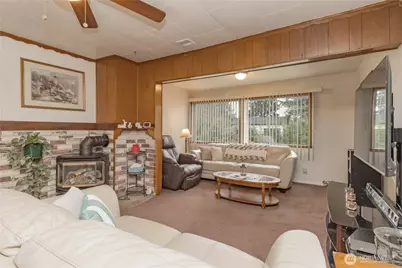 10622 Fruitland Avenue E, Puyallup, WA 98373 - Photo 3