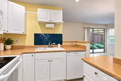 4160 178th Lane SE #5, Bellevue, WA 98008 - Photo 9