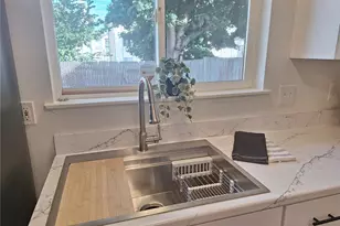 762 Westpoint Ct, Burlington, WA 98233 - Photo 7