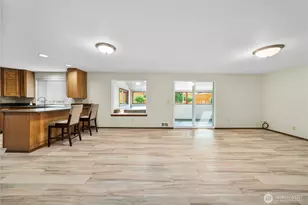 820 Monroe Ave NE, Renton, WA 98056 - Photo 13