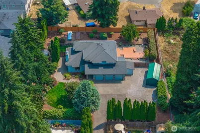 820 Monroe Avenue NE, Renton, WA 98056 - Photo 3
