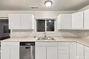 9502 E 187th St Ct E, Puyallup, WA 98375 - Photo 9