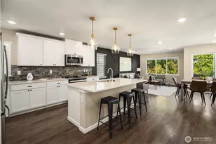 6716 34th Ave SW, Seattle, WA 98126 - Photo 5
