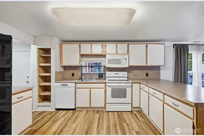 1110 101st Street Ct E #5, Tacoma, WA 98445 - Photo 9