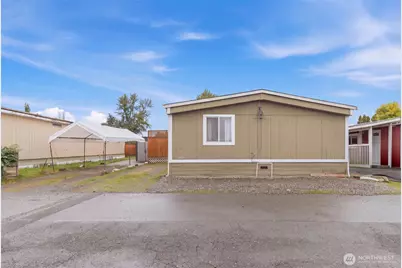 1110 101st Street Ct E #5, Tacoma, WA 98445 - Photo 3