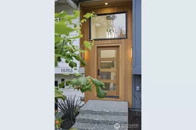10703 126th Avenue NE, Kirkland, WA 98033 - Photo 3