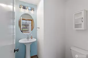 1673 Bayview Dr W, Bremerton, WA 98312 - Photo 17