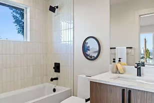 2725 Belvidere Ave SW, Seattle, WA 98126 - Photo 21