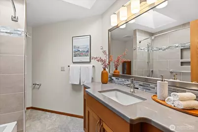 18404 Homeview Drive, Edmonds, WA 98026 - Photo 27