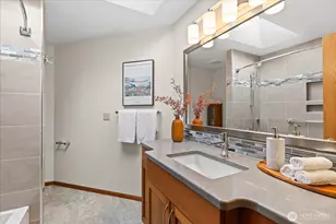 18404 Homeview Dr, Edmonds, WA 98026 - Photo 27