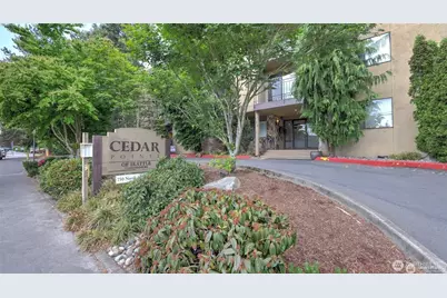 750 N 143rd Street #302, Seattle, WA 98133 - Photo 1