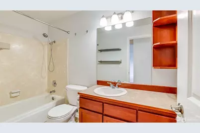 750 N 143rd Street #302, Seattle, WA 98133 - Photo 21