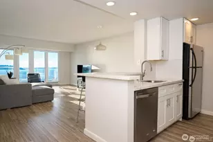 121 Vine St, Seattle, WA 98121 - Photo 5