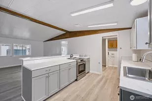 2240 W Broadway Ave, Moses Lake, WA 98837 - Photo 19