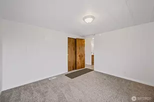 2240 W Broadway Ave, Moses Lake, WA 98837 - Photo 3