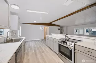 2240 W Broadway Ave, Moses Lake, WA 98837 - Photo 21