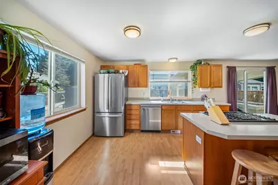 6121 58th Avenue SE, Lacey, WA 98513 - Photo 9