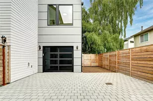 8750 13th Ave NW, Seattle, WA 98117 - Photo 3