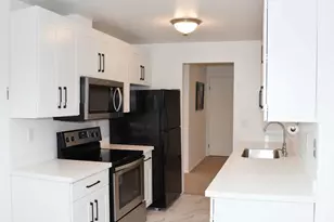 10110 Greenwood Ave N, Seattle, WA 98133 - Photo 3