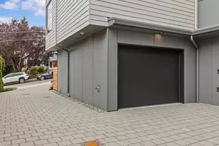 307 NW 52nd St, Seattle, WA 98107 - Photo 33