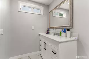 12605 E Gibson Rd, Everett, WA 98204 - Photo 13