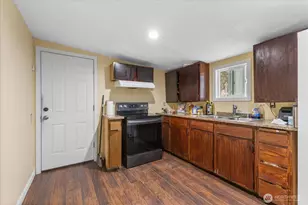 12605 E Gibson Rd, Everett, WA 98204 - Photo 17