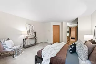 1266 Bellevue Way NE, Bellevue, WA 98004 - Photo 15