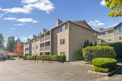 1132 N 198th Street #C302, Shoreline, WA 98133 - Photo 3