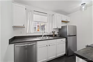 1132 N 198th St, Shoreline, WA 98133 - Photo 9