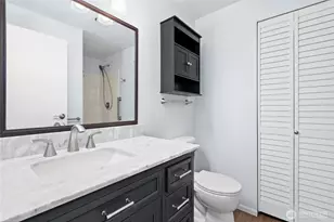 9255 Greenwood Ave N, Seattle, WA 98103 - Photo 21