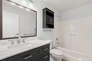 9255 Greenwood Ave N, Seattle, WA 98103 - Photo 17