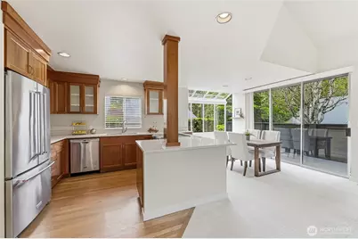 613 Bellevue Way SE, Bellevue, WA 98004 - Photo 5