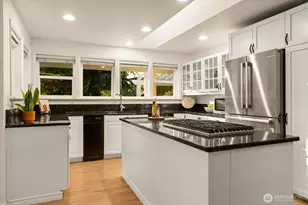 14025 SE 197th Pl, Renton, WA 98058 - Photo 17