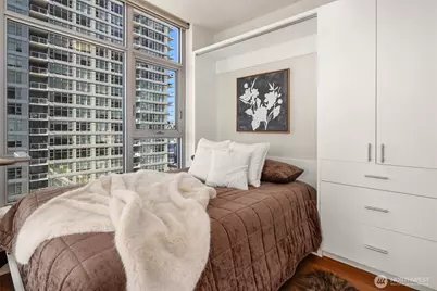 588 Bell Street #1407S, Seattle, WA 98121 - Photo 15