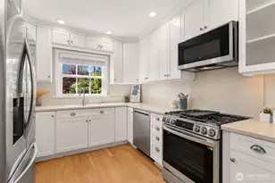 3006 36th Ave SW, Seattle, WA 98126 - Photo 11