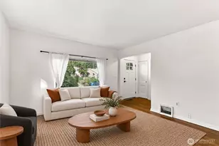 5756 25th Ave NE, Seattle, WA 98105 - Photo 3