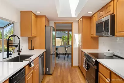 15010 SE 46th Way, Bellevue, WA 98006 - Photo 11