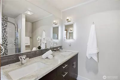 6714 Mary Avenue NW #A, Seattle, WA 98117 - Photo 17