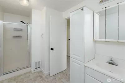 213 E Vashon Ave, Port Angeles, WA 98362 - Photo 27