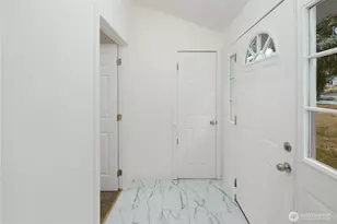 213 E Vashon Ave, Port Angeles, WA 98362 - Photo 31