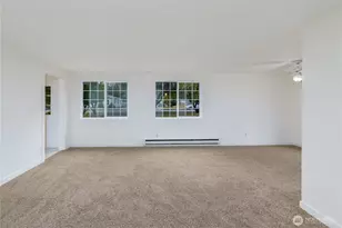 213 E Vashon Ave, Port Angeles, WA 98362 - Photo 9