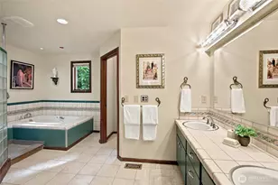 8025 45th Ave NE, Seattle, WA 98115 - Photo 11