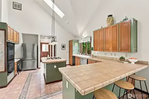 8025 45th Ave NE, Seattle, WA 98115 - Photo 5